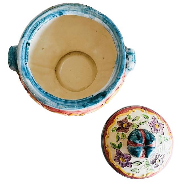 Mid-Century Hand-Painted Majolica Lidded Bonbonnière from Rigo, 1950s For Sale - Image 6 of 9