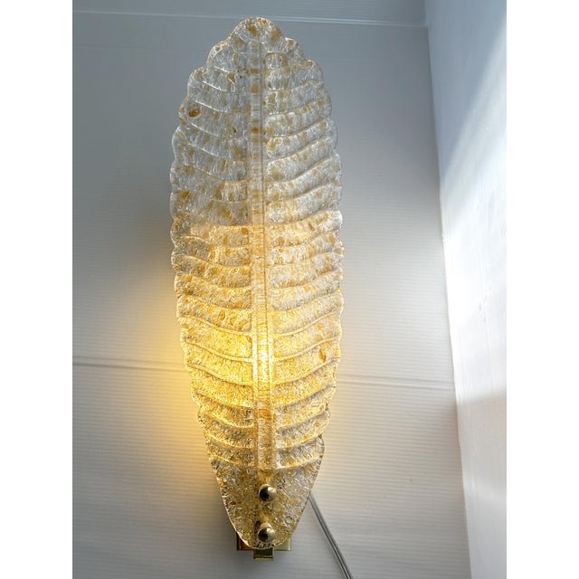 2020s Italian Venetian Gold "Graniglia" Leave Murano Glass Walls Sconce - a Pair For Sale - Image 5 of 5