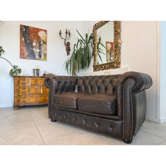 Chesterfield Two-Seater Club Sofa in Brown, Austria For Sale - Image 3 of 14