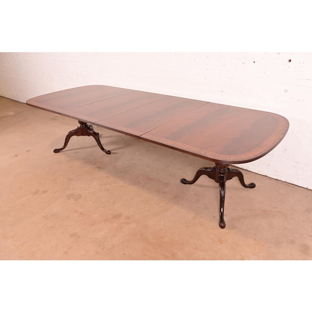 Drexel Heritage Georgian Banded Flame Mahogany Double Pedestal Extension Dining Table, Newly Refinished For Sale - Image 12 of 12