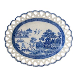 1820s English Pearlware Willow Basket Platter For Sale