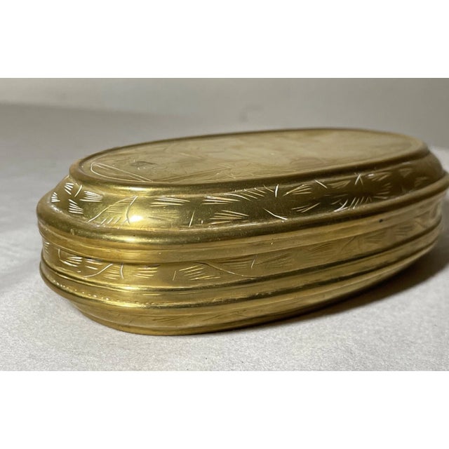18th Century Rare Antique 18th Century Hand Tooled Engraved Brass Dutch Figural Snuff Box For Sale - Image 5 of 12