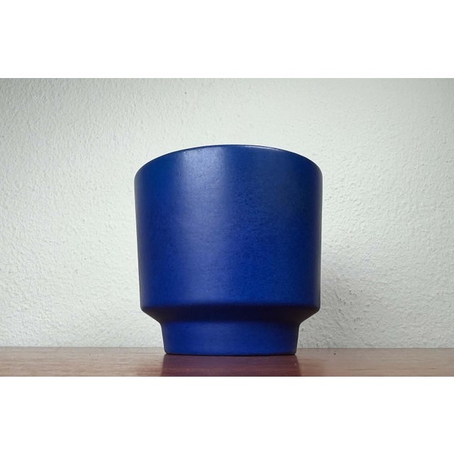 Ceramic Mid-Century Modern Bright Blue Planter from Marei Majolikafabrik, 1960s For Sale - Image 7 of 16