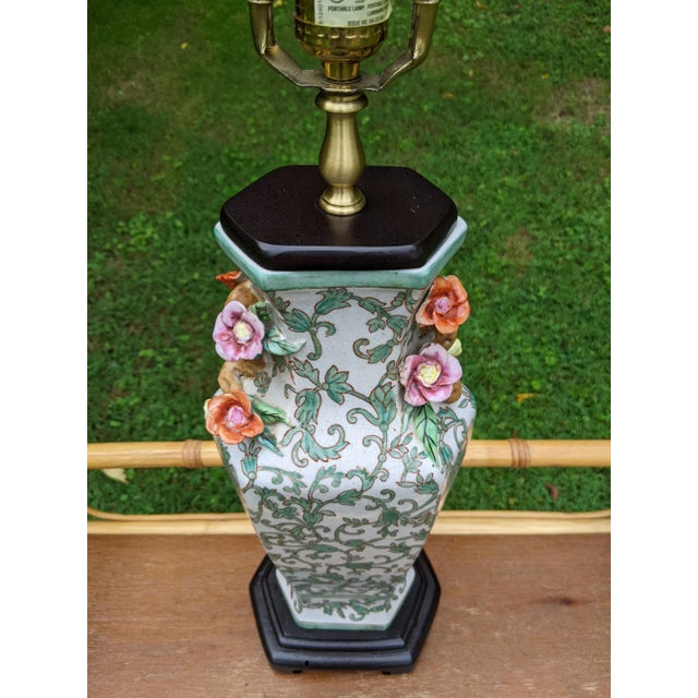 Mid-Century Asian Porcelain Famille Verte Lamp With Figural Relief Flower Vine Handles For Sale - Image 10 of 12