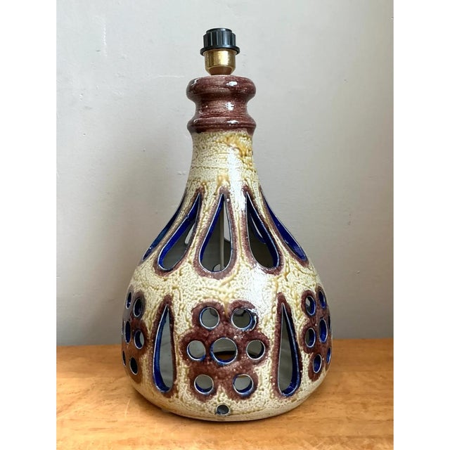 Vintage Mid-Century Modern Pierced Ceramic Table Lamp For Sale - Image 4 of 12