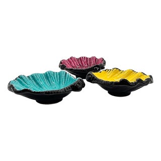 Ceramic Seashell Bowls, 1960s, Set of 3 For Sale