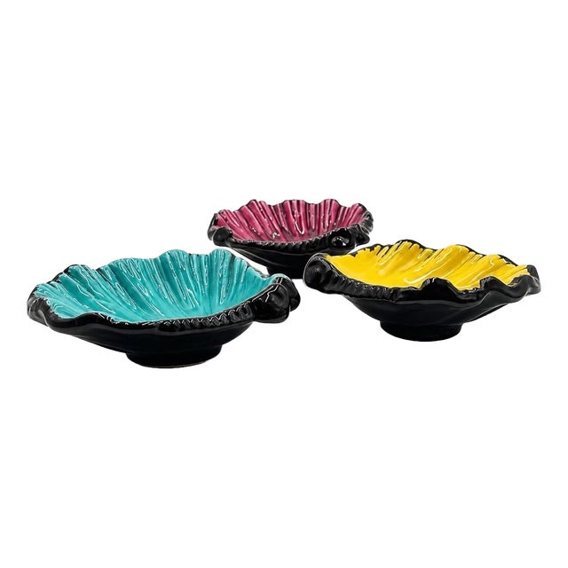 Ceramic Seashell Bowls, 1960s, Set of 3 For Sale