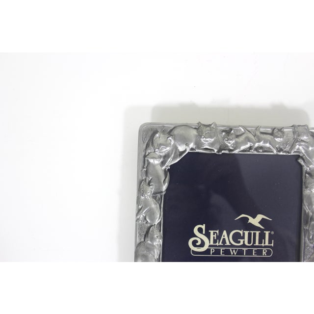 1990s Vintage Pewter Cat Picture Frame 5 X 7 Large Seagull Canada Easel Table Top Photograph Portrait Rectangular Photo Pf230 For Sale - Image 5 of 9