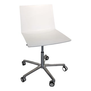 Italian White Swivel Chairs Arper from the Catifa Series For Sale