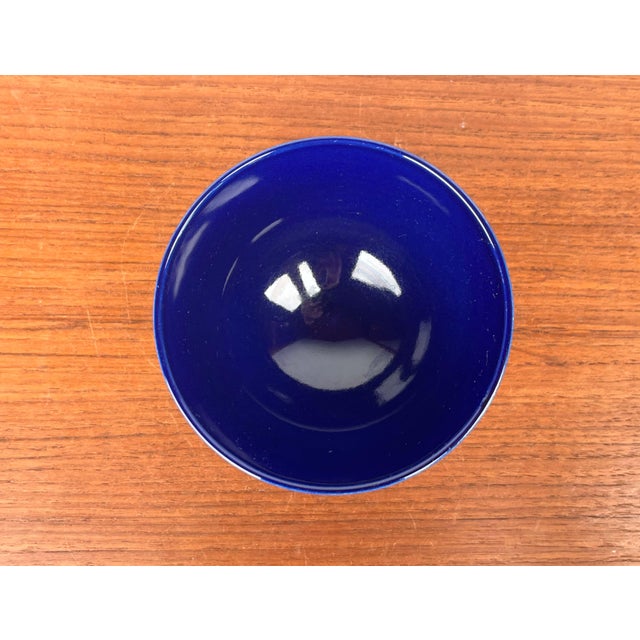 Mid-Century Modern Mid-Century Modern German Cobalt Blue Ceramic Bangkok Series Bowl from Melitta, 1960s For Sale - Image 3 of 12