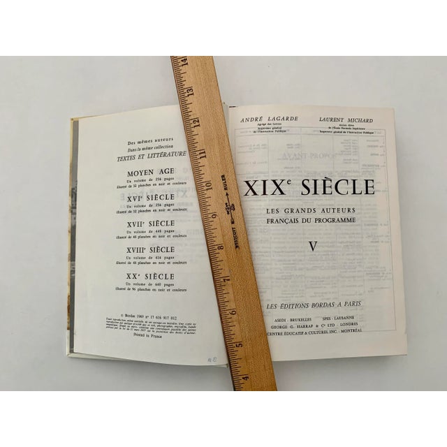 1969 Edition of a Collection of French Literary Authors - in French For Sale - Image 4 of 11