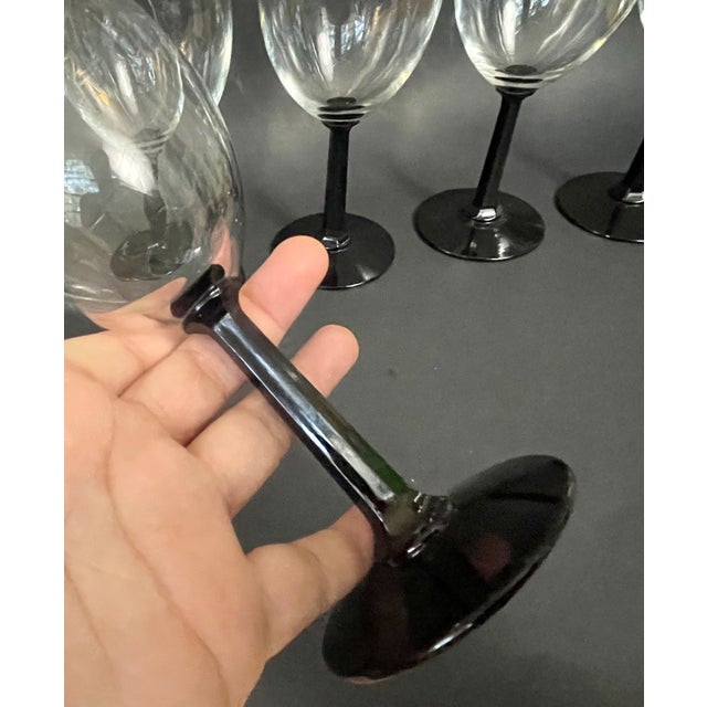Cristal d' Arques Vintage Black Stem Wine Glasses – Crystal D’Arques France Hexagon Barware - Set of 5 For Sale - Image 4 of 6