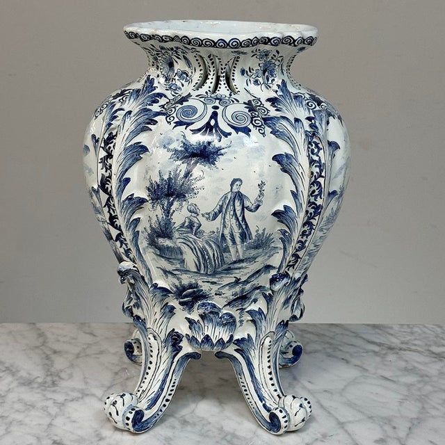 18th Century Hand-Painted Delft Jardinière, Signed LVD For Sale In Dallas - Image 6 of 18