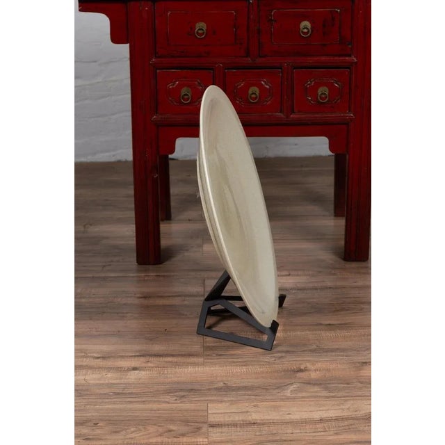 Ceramic Vintage Chinese Beige Ceramic Charger Plate from the 1980s For Sale - Image 7 of 12