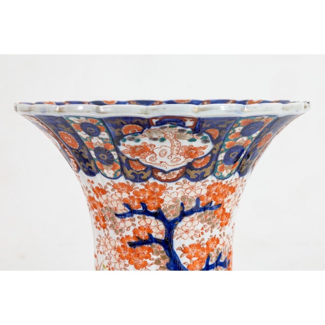 Antique Japanese Imari Vases Pair Meiji Period Floral Design For Sale - Image 4 of 8
