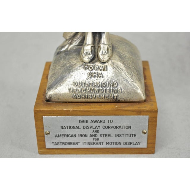 Mid-Century Modern Vintage 1960s Popai Oma Store Display Award Trophy Native American Chief Figure For Sale - Image 3 of 15
