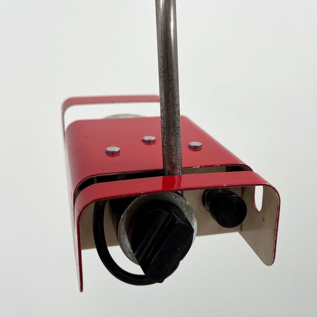 Metal Red Spider Desk Lamp by Joe Colombo for Oluce, 1970s For Sale - Image 7 of 11