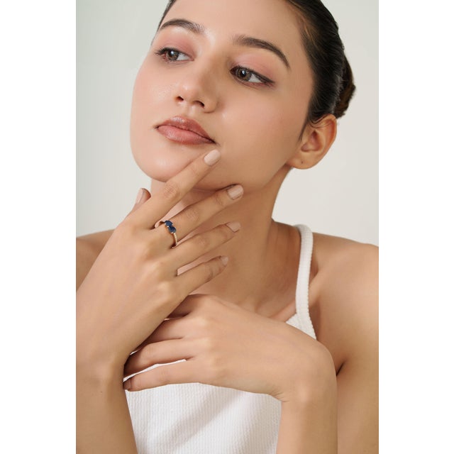 Modern 14k Gold Toi Et Moi Ring Size 7 With 1.45ct Blue Sapphire & Diamonds For Sale - Image 12 of 16