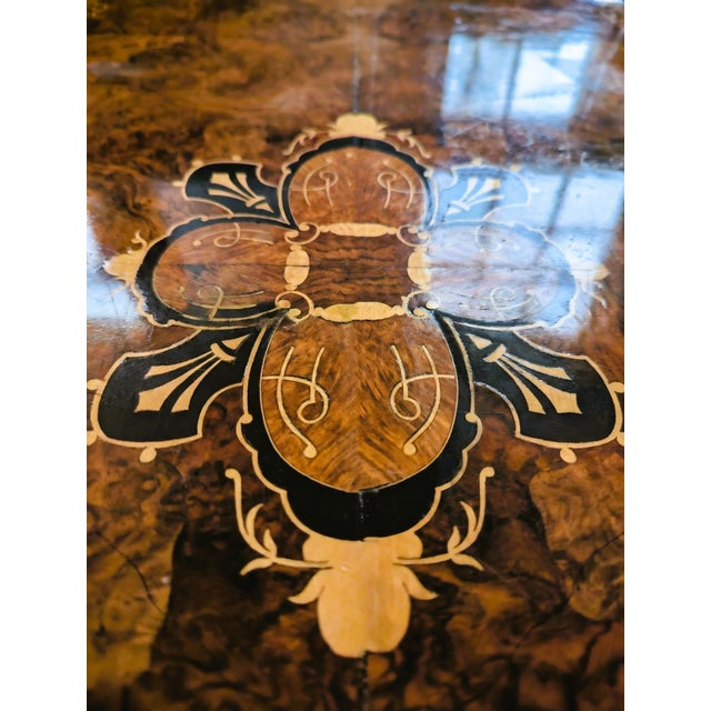 Antique Oval Burlwood Coffee Table With Marquetry Inlay and Scalloped Edge For Sale - Image 10 of 16