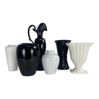 Mid Century Complementary Grouping of Black and White Pottery Vases. For Sale