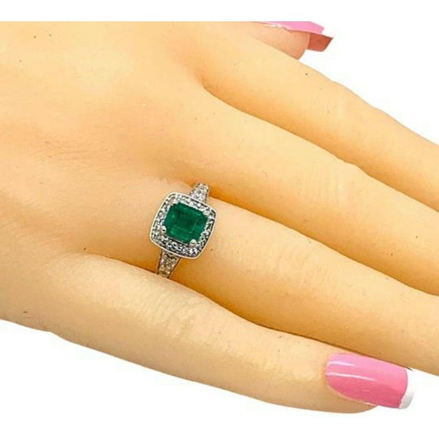 Traditional Diamond Emerald Ring 14k Gold 1.40 TCW Certified For Sale - Image 3 of 8