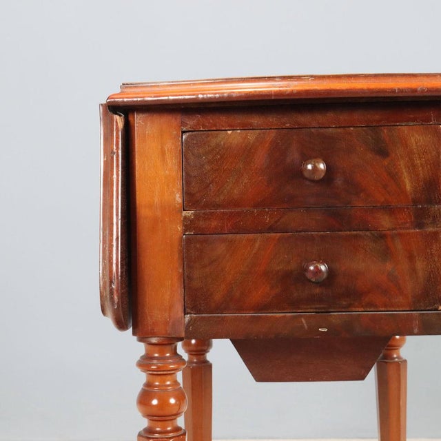 Antique Worktable in Mahogany Veneer, Italy, 19th Century For Sale - Image 6 of 12
