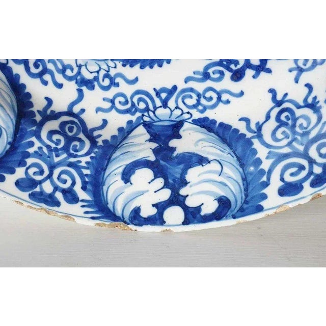 Delft Dutch Delft Drie Posteleyne Astonne Pottery Blue and White Angel Plate For Sale - Image 4 of 8