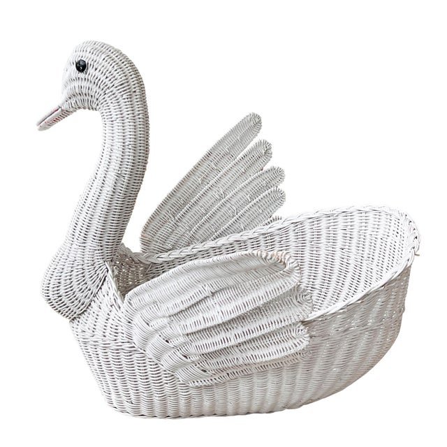 1970s Monumental White Wicker Swan Basket or Planter, Palm Beach Style For Sale In Oklahoma City - Image 6 of 8