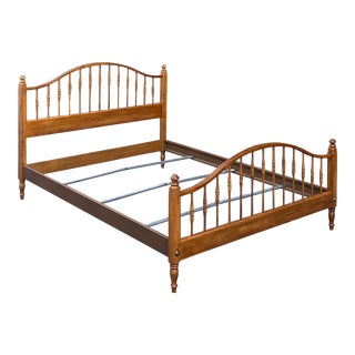 1980s Ethan Allen Circa 1776 Collection Traditional Maple Queen Spindle Bed (18-5623) For Sale