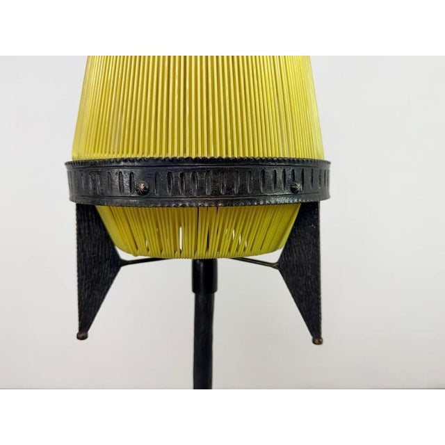 1970s Brutalist Scoubidou Floor Lamp in Iron and Yellow Plastic, 1970s For Sale - Image 5 of 11