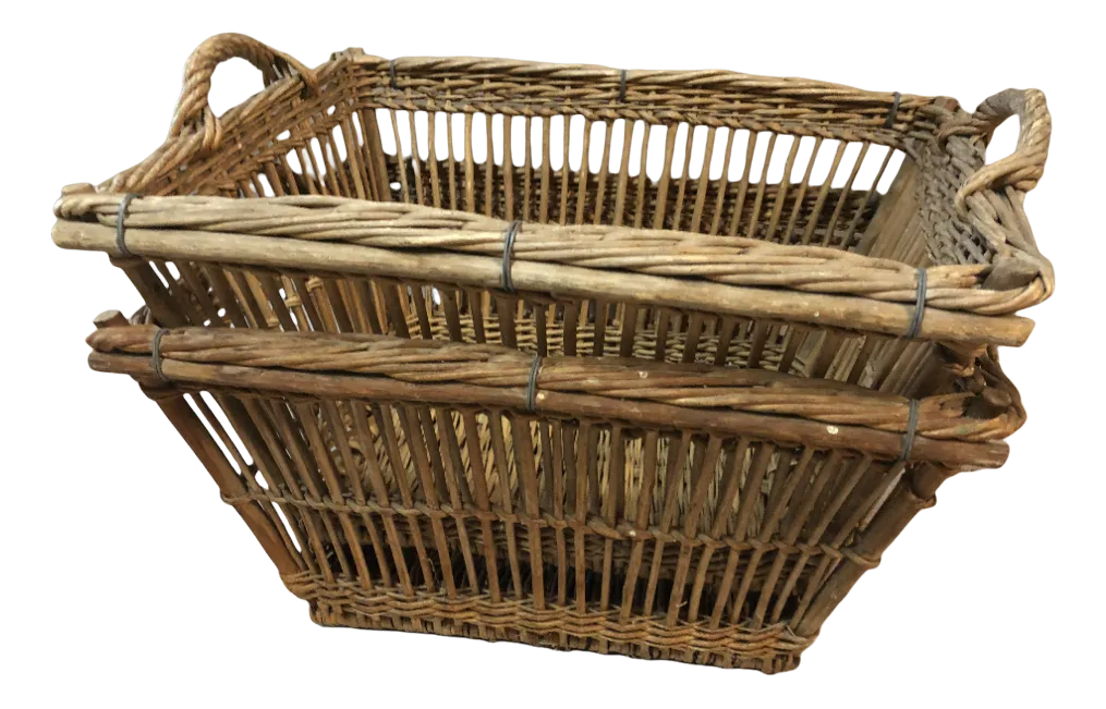 洋書 Antique Baskets and Basketry: A Collecto Vintage, Antique Woven Wicker Basket With Handle | Chairish
