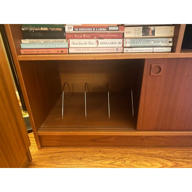 1980s 1980s Mid Century Danish Modern Teak Entertainment Console Record Cabinet For Sale - Image 5 of 7