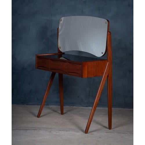 1960s Vintage Danish Dressing Table from Ølholm Furniture Factory, 1960s For Sale - Image 5 of 11