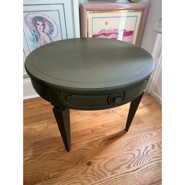 Shabby Chic Vintage Mersman Round Side Table For Sale - Image 3 of 6
