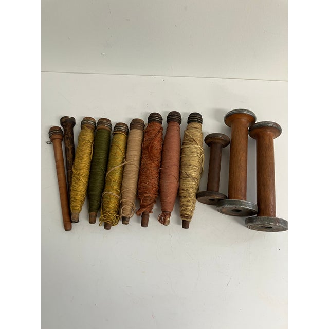 Antique Wooden Textile Bobbins With Original Thread – Group of 10 For Sale In Orlando - Image 6 of 14
