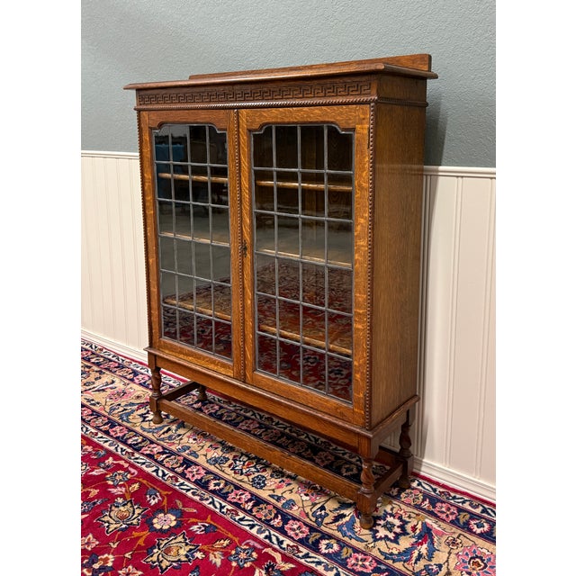 Antique English Bookcase Cabinet Double Door Leaded Wavy Glass Oak c.1930s For Sale - Image 14 of 18