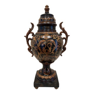 Grecian Style Urn With Lid For Sale