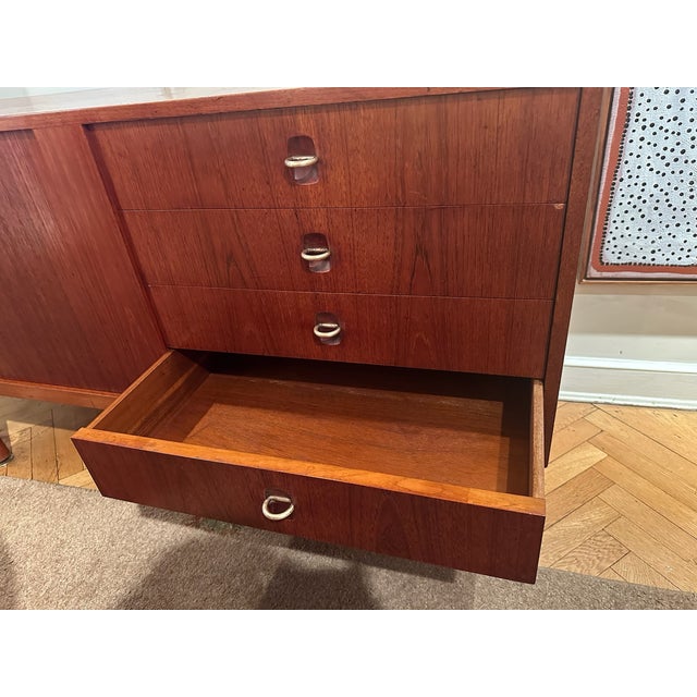 Danish Modern Teak Credenza Sideboard Buffet c.1958 For Sale - Image 10 of 17