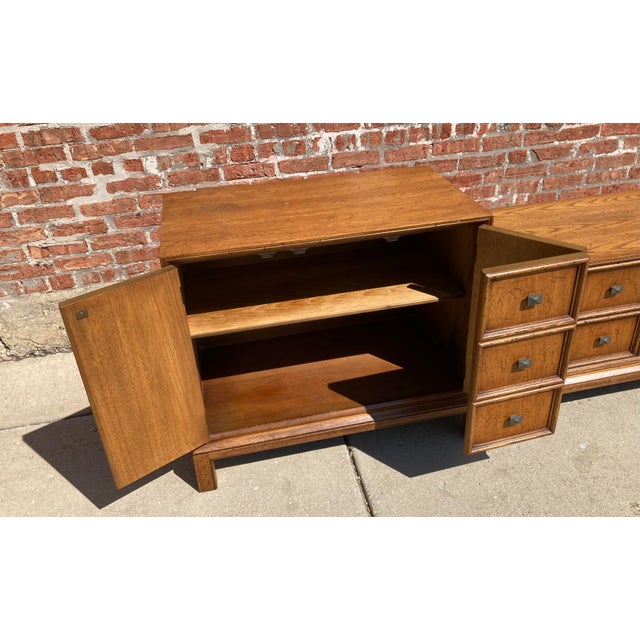 Henredon Custom Folio Three Tiered Modular Dresser For Sale In Chicago - Image 6 of 18