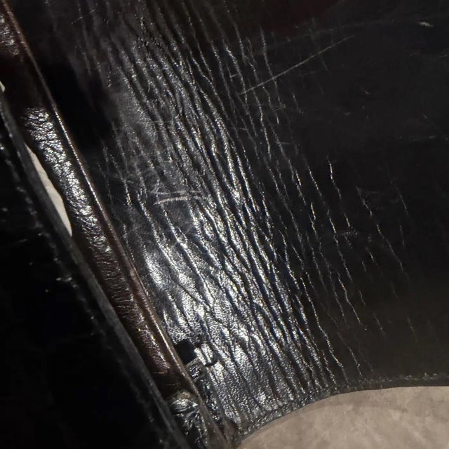 1970s High Quality Vintage Black Leather and Brass Italian Shoulder Bag For Sale - Image 6 of 18