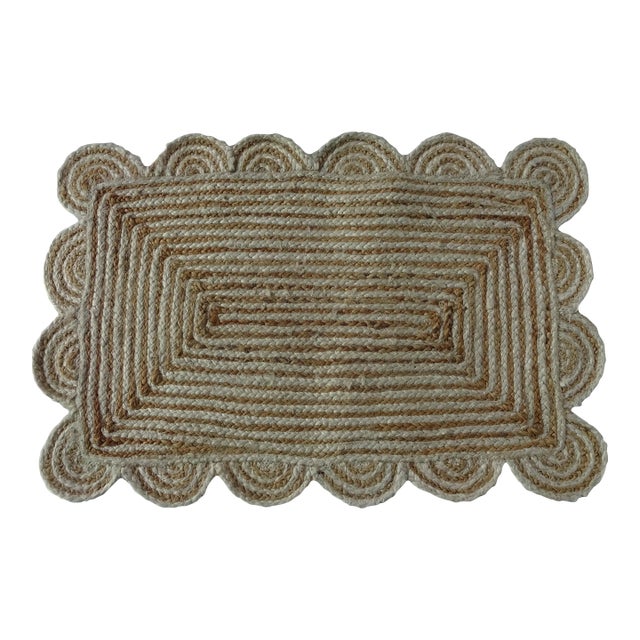 Scalloped Jute Doormat in Off White For Sale