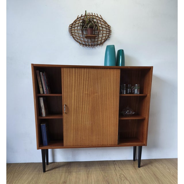 1970s Mid-Century Modern Minimalist Bookcase, 1970 For Sale - Image 5 of 18