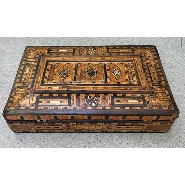 Early 20th Century Middle Eastern Moorish Mosaic Micro Marquetry Inlay Jewelry Box For Sale - Image 12 of 18
