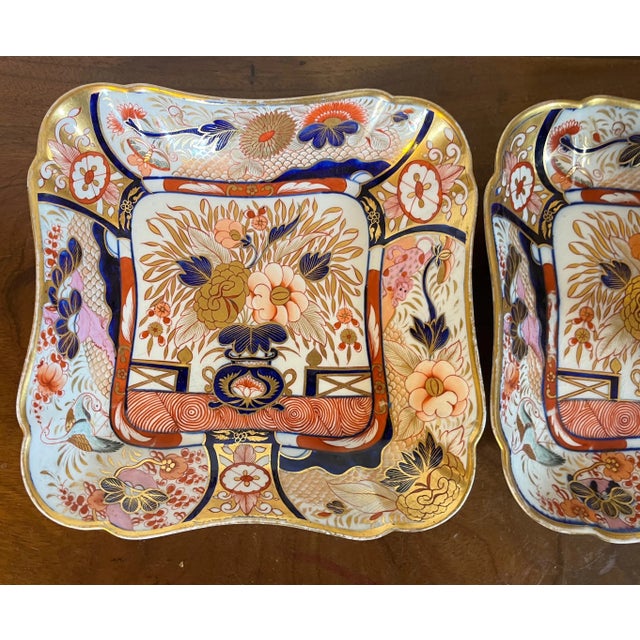 Chinoiserie Early 19th Century Coalport Porcelain Square Dishes Decorated in an Imari Palette Circa 1805 - a Pair For Sale - Image 3 of 12