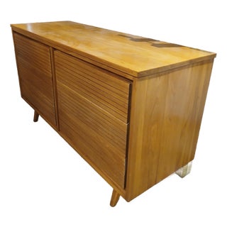 Mid-Century Modern Solid Elm Louvered 6-Drawer Dresser For Sale