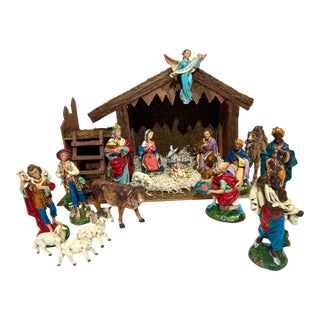 21 Piece Vintage c.1970’s Italian Nativity Set For Sale