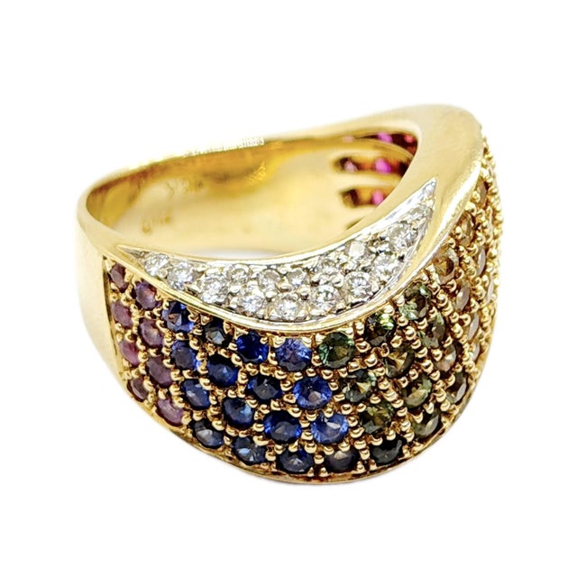 Contemporary Vintage 18k Multi Color Sapphire and Diamond Band Ring, Size 6.25 For Sale - Image 3 of 9