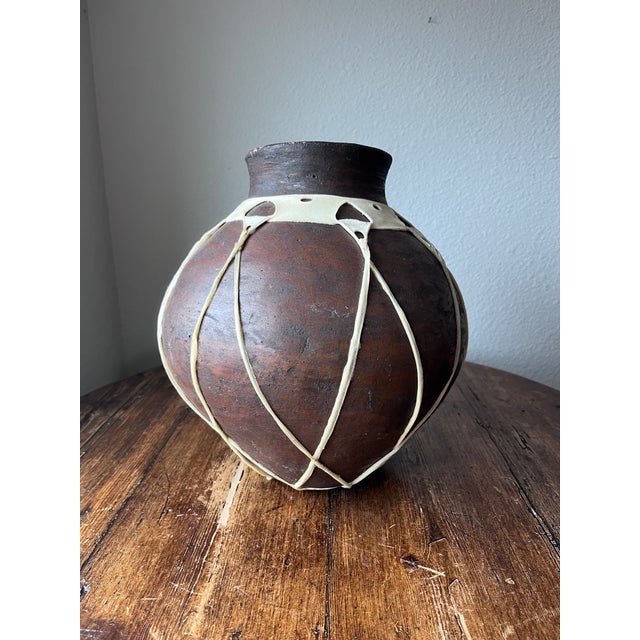 Vintage Tarahumara Raramuri Pottery Vase Handmade Native American/Mexican Vessel 11" Height For Sale - Image 10 of 12