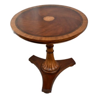Pre-Owned Ethan Allen Inlaid Round Regency Style Pedestal Table For Sale