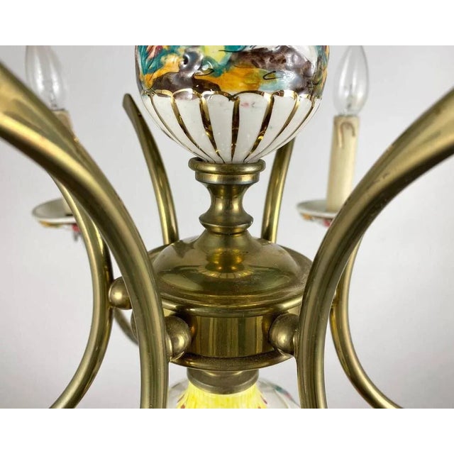 1990s Capodimonte Hand-Painted Porcelain & Brass Chandelier For Sale - Image 5 of 9